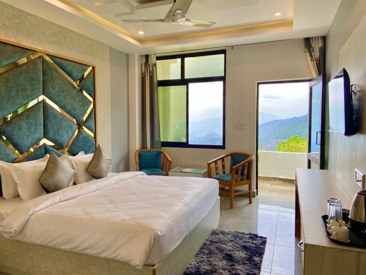Hotel Kavita Palace 兰斯顿 外观 照片