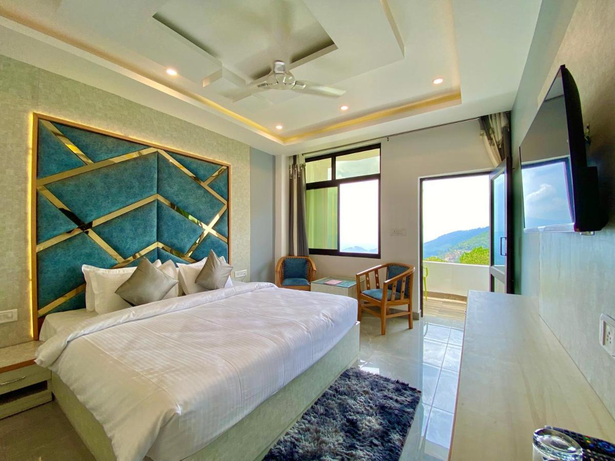 Hotel Kavita Palace 兰斯顿 外观 照片